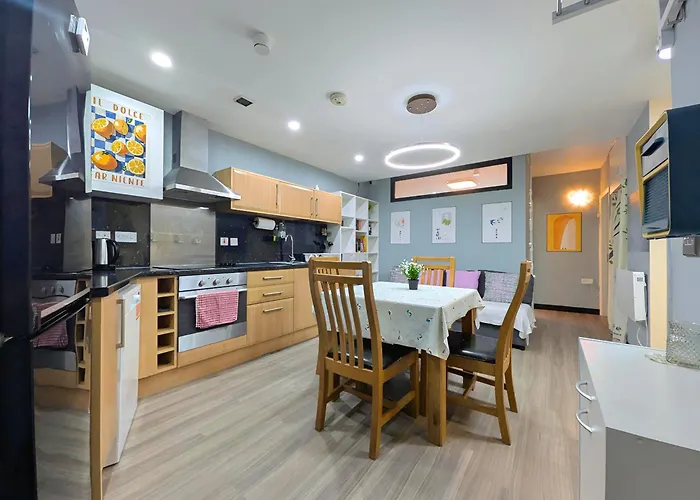 City Flat With Free Secure Parking